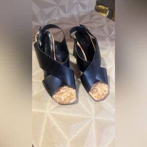Made in Italy Black and Tan Cross Strap leather Heels EU 37